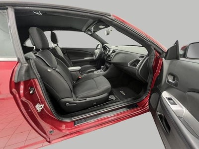 2013 Chrysler 200 Touring