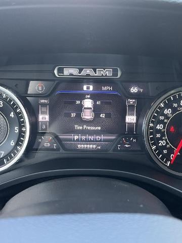 2021 RAM 1500 Laramie Crew Cab 4x4 5'7" Box