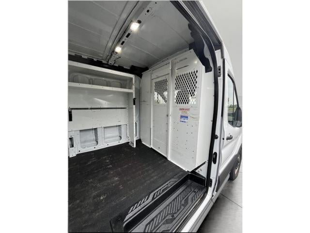 2022 Ford Transit Cargo Van T-250 130 Med Rf 9070 GVWR RWD