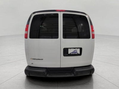 2025 Chevrolet Express Passenger 1LS
