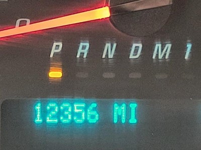 2025 Chevrolet Express Passenger 1LS