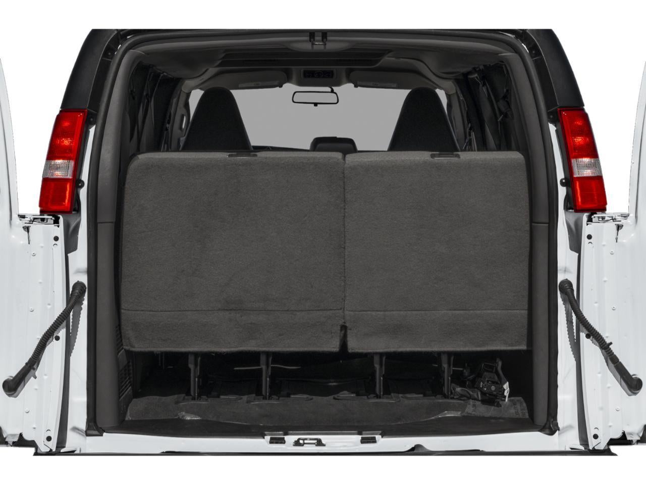 2025 Chevrolet Express Passenger 1LS