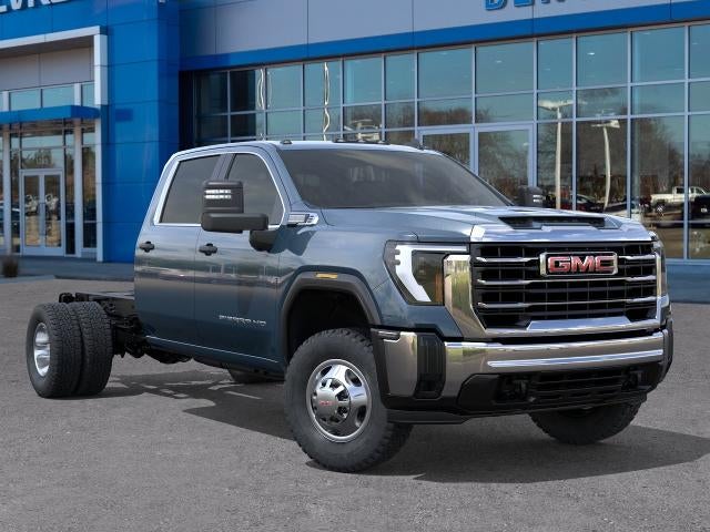 2026 GMC Sierra 3500 HD Chassis Cab Pro