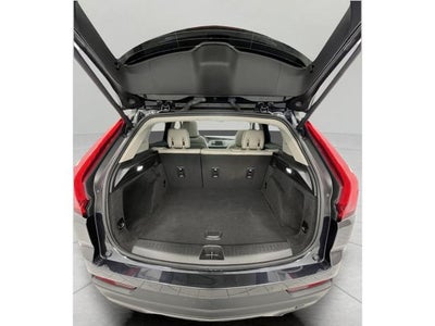2023 Cadillac XT4 AWD Luxury