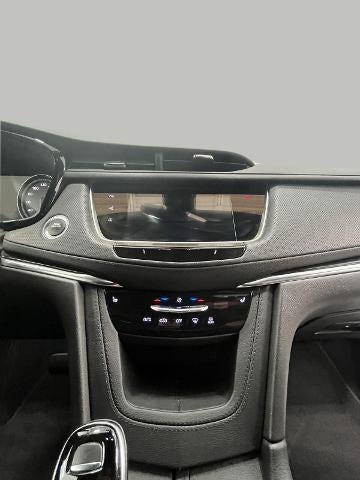 2022 Cadillac XT5 FWD Premium Luxury