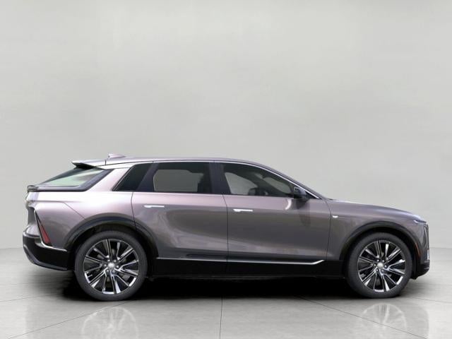2025 Cadillac LYRIQ Luxury 3