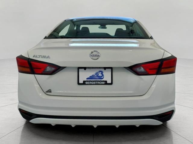 2022 Nissan Altima S FWD