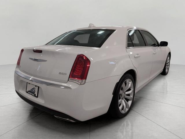 2019 Chrysler 300 Touring L